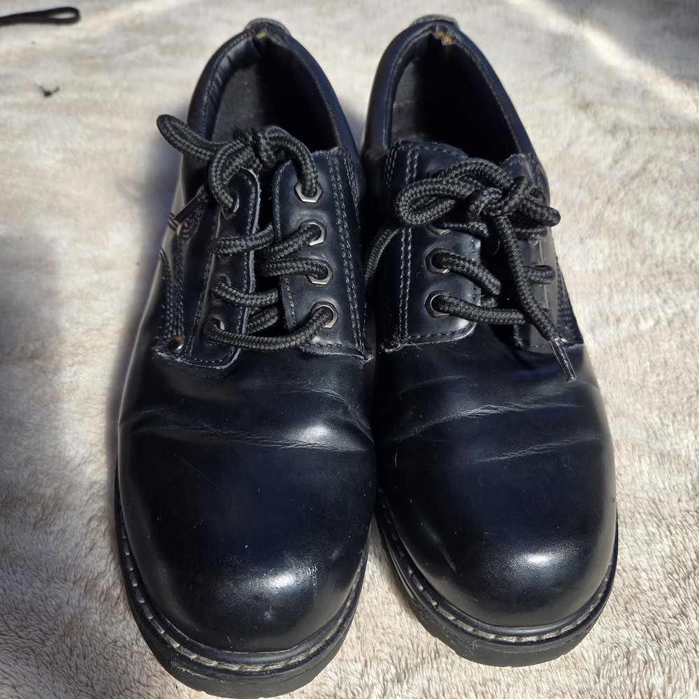 Faded Glory Black Leather Lace-Up Sneakers Size7